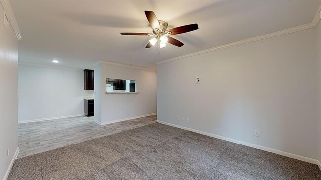 Building Photo - 1860 White Oak Dr