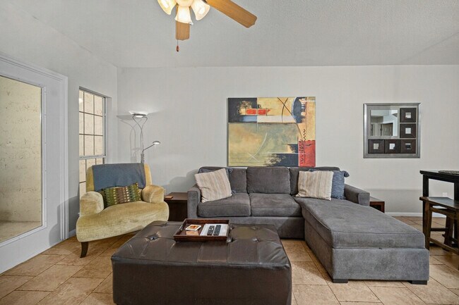 Building Photo - 3404 American Dr