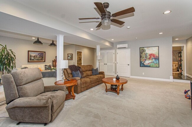 Building Photo - Spacious Home with Hot Tub, Fenced Yard an...