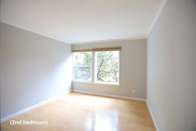 Building Photo - 22 Moss Ave