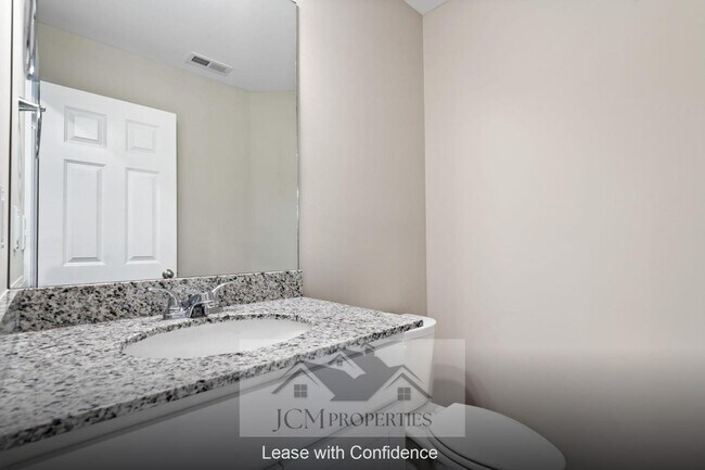 Building Photo - 916 Camden Ct