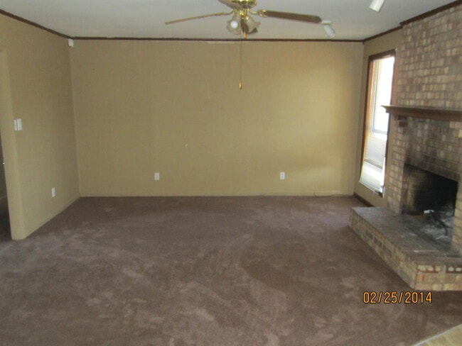 Building Photo - Moving On Up!!!