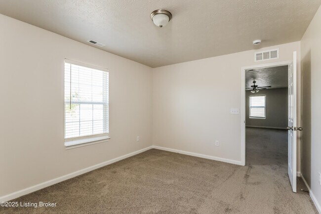 Building Photo - 1213 Johnson Ridge Rd