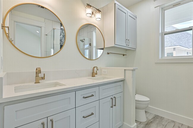 Building Photo - 25231 Sausalito Dr