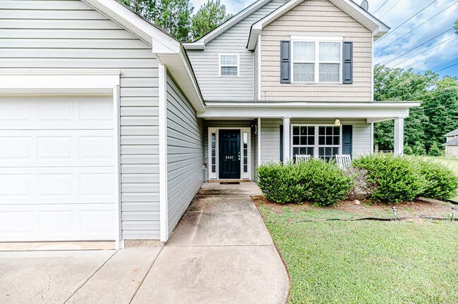Building Photo - 2441 Westgate Dr