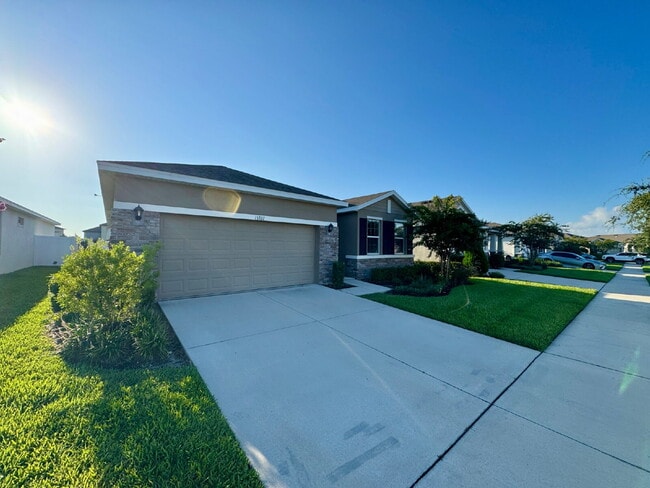 Primary Photo - 13227 Waterleaf Garden Cir