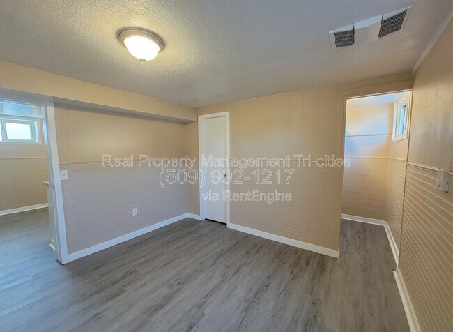 Building Photo - 508 9th St