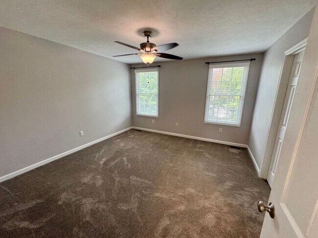 Building Photo - 307 Marshall Heights Dr