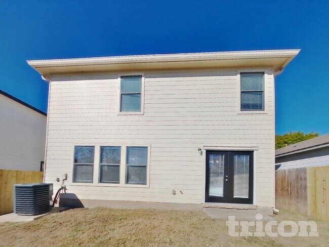 Building Photo - 5617 Victory Gallop Dr