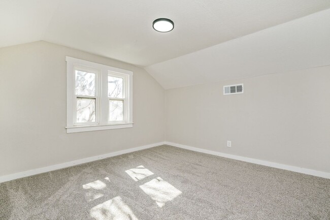 Building Photo - 4/2 Home for Lease