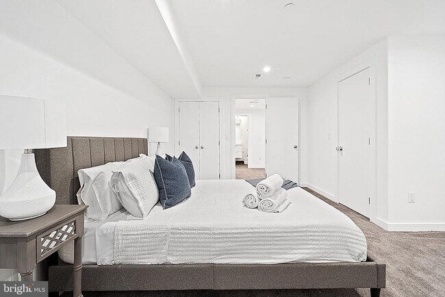 Building Photo - 1524 S 25th St