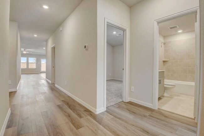 Building Photo - 1125 Gardendale Holw Ln