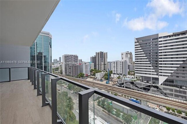 Building Photo - 88 SW 7th St