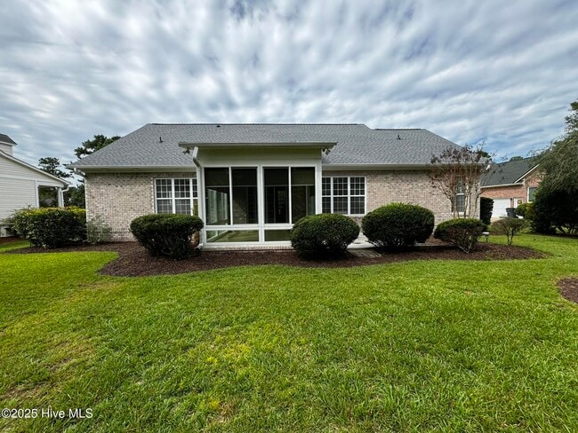 Building Photo - 1105 Wyland Ct