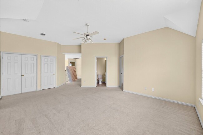 Building Photo - 8701 Mandevilla Dr