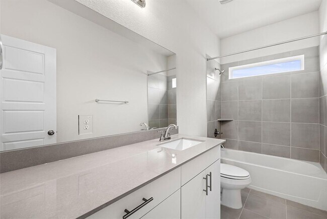 Building Photo - 112 Alicante Ln