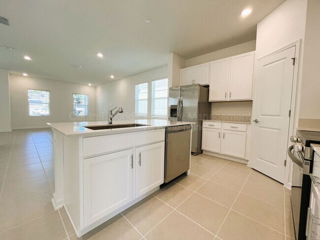 Building Photo - 2080 Rider Rain Ln