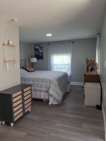 Building Photo - 34G Miriam St