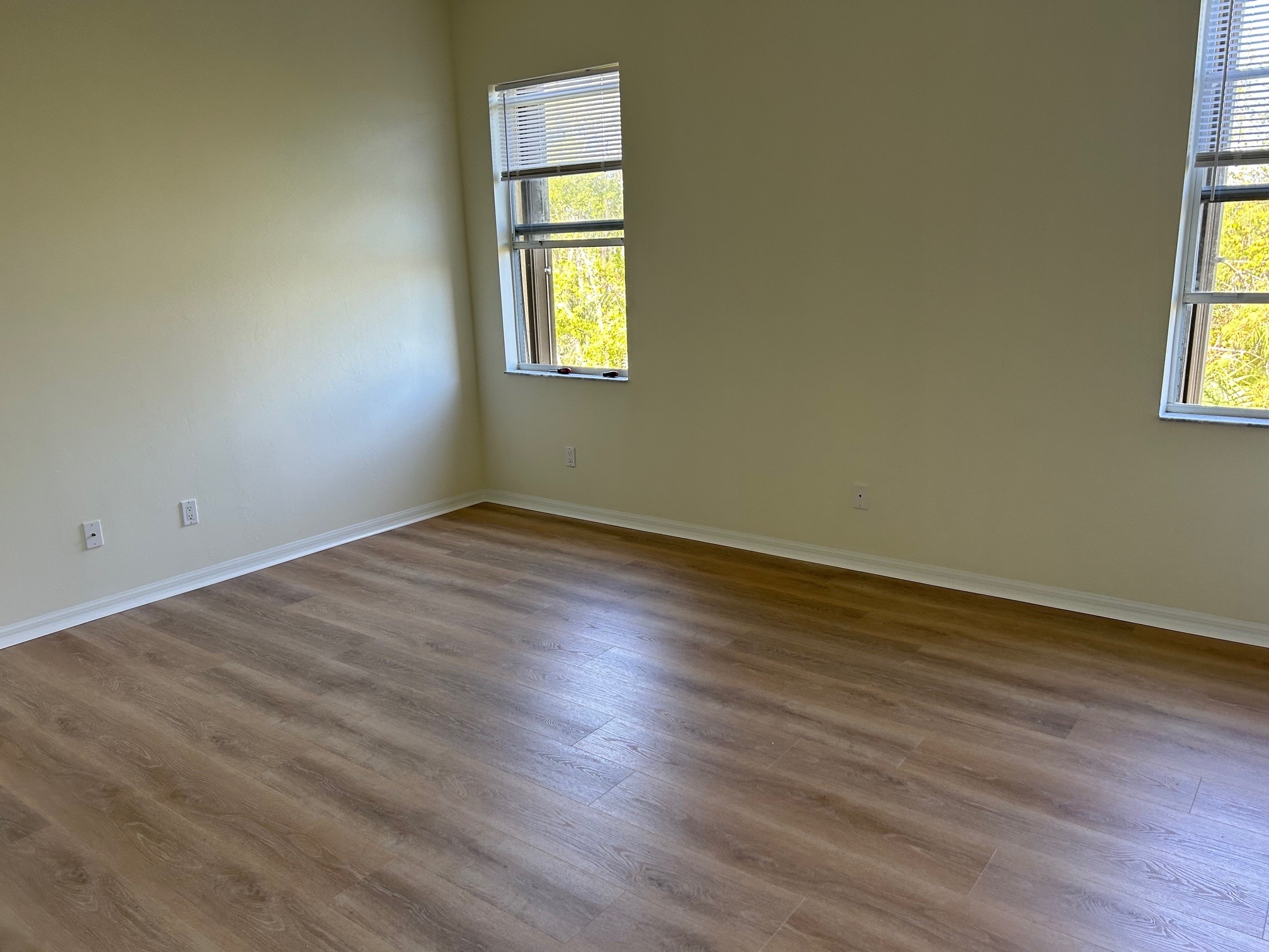 Building Photo - 11880 Bayport Ln