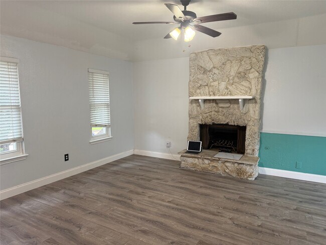Building Photo - 12306 Taylors Crossing Dr