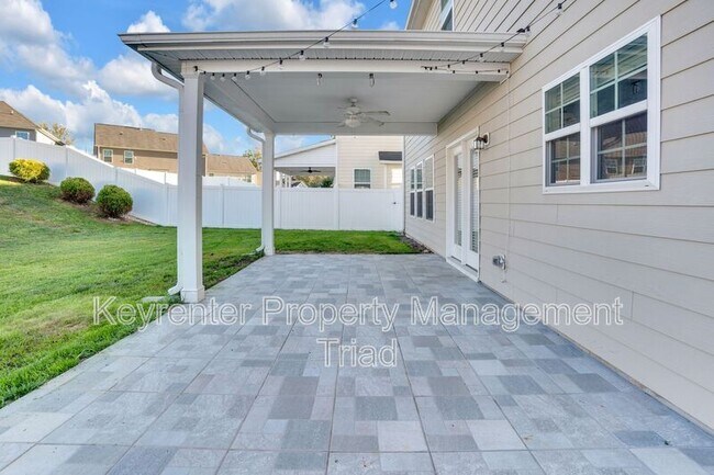 Building Photo - 5470 Noble View Dr