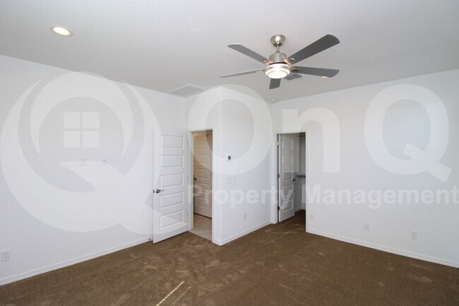 Building Photo - 23020 E Calle Luna