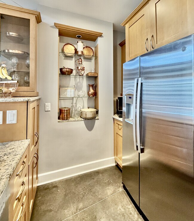 Building Photo - 2608 Erwin Rd