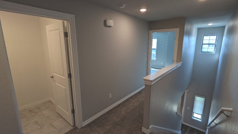 Building Photo - 2649 S Kilimanjaro Way