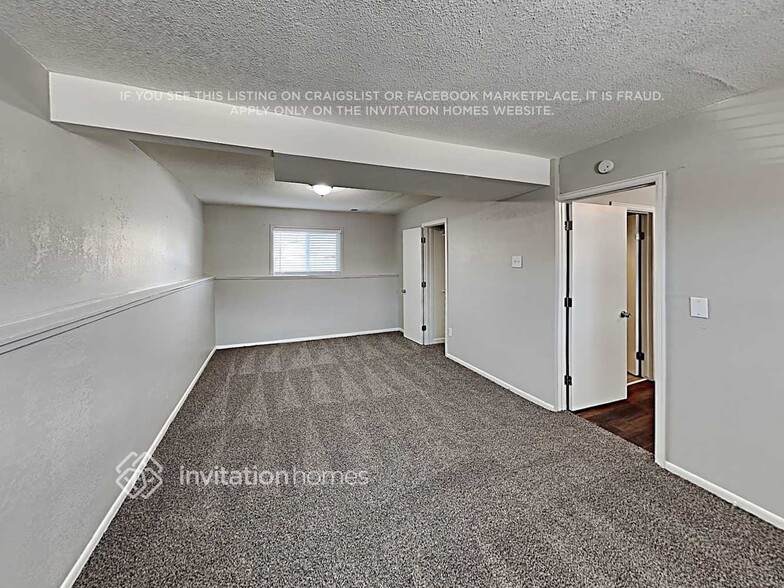 Building Photo - 4552 S Hoyt St