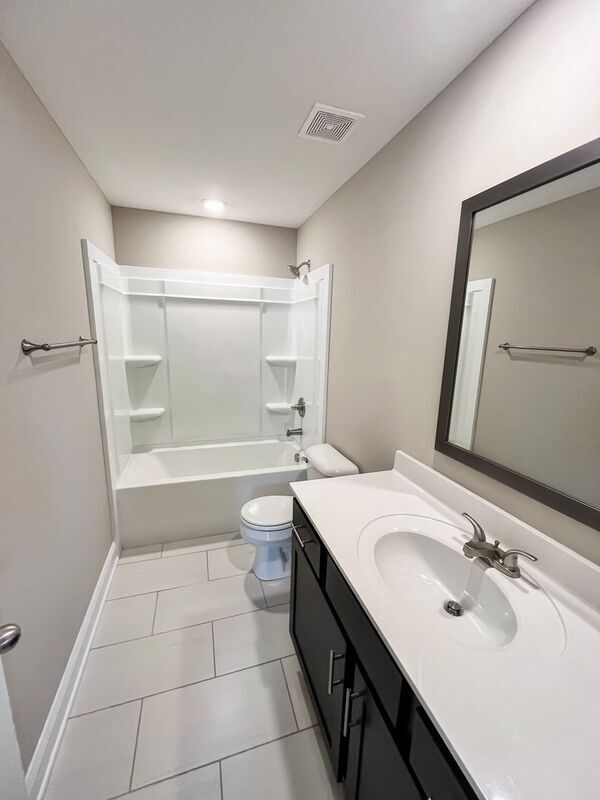 Building Photo - 142 Ardell Dr