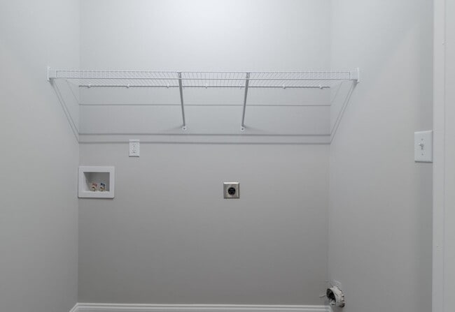 Building Photo - 938 Charlotte St