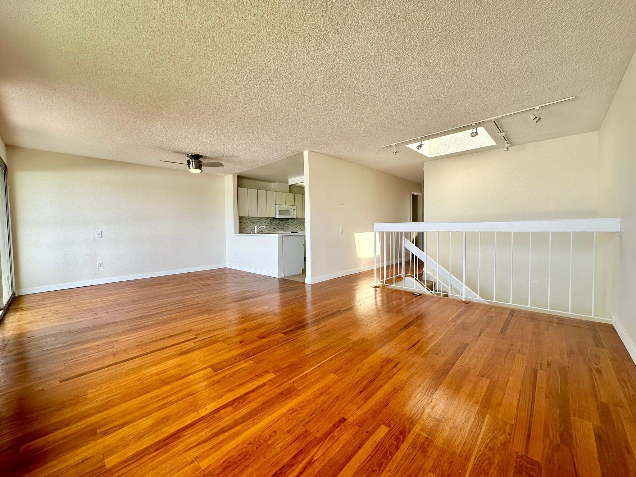 Building Photo - 6337 Caminito Andreta