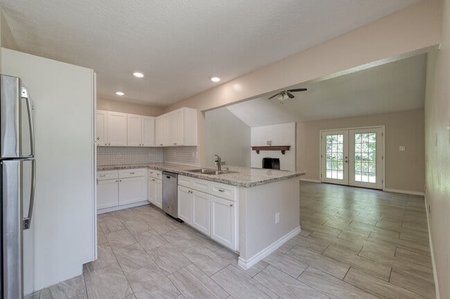 Building Photo - 25747 Timber Lakes Dr