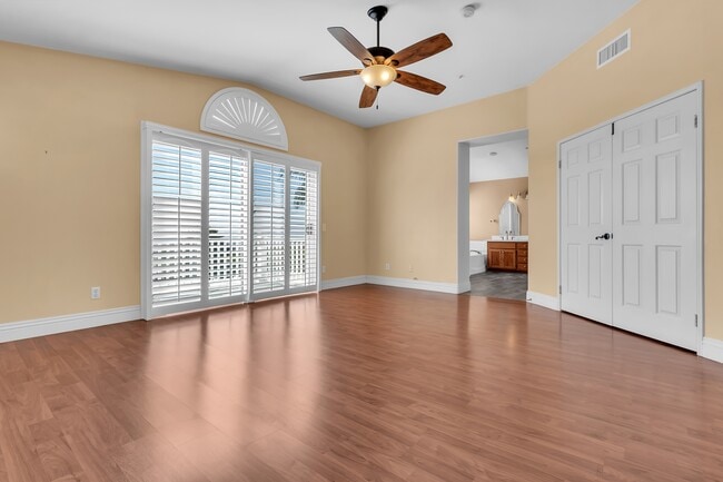 Building Photo - 29767 Southwood Ln