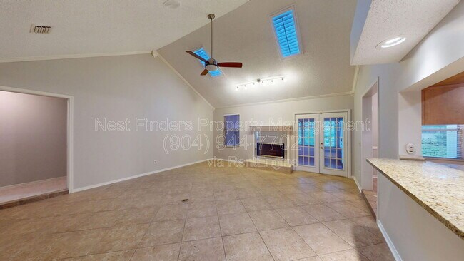 Building Photo - 2217 Hammock Oaks Dr N