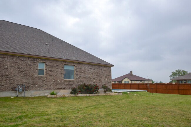 Building Photo - 127 Lightfoot Trail