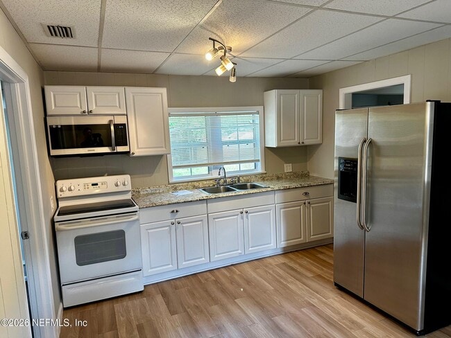 Building Photo - 2514 Peach Dr
