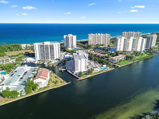 Building Photo - 4750 S Ocean Blvd