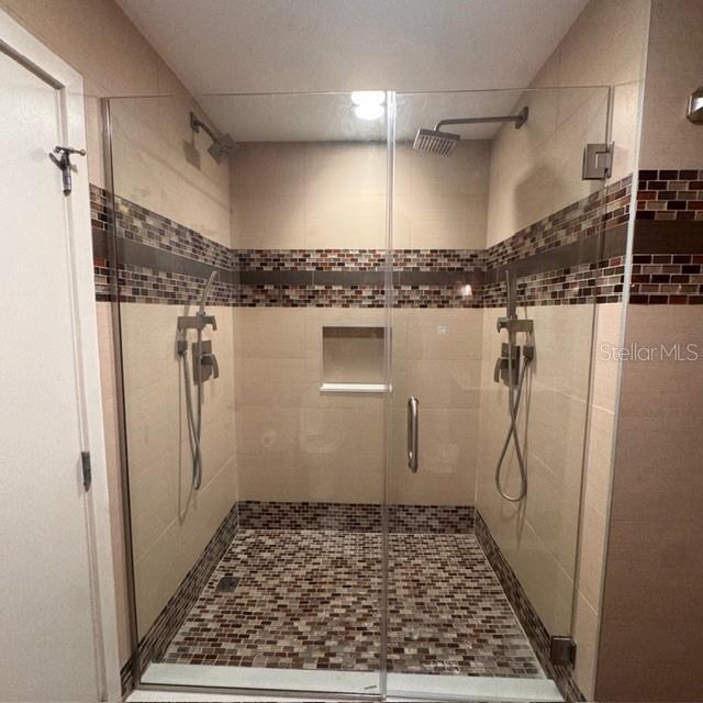 Building Photo - 525 E Jackson St