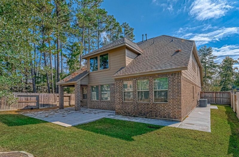 Building Photo - 127 Teralyn Forest Dr
