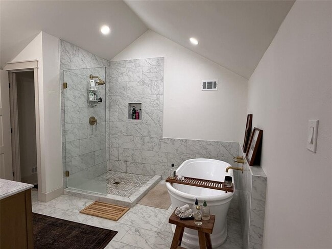 Building Photo - 4814 White Elm Dr