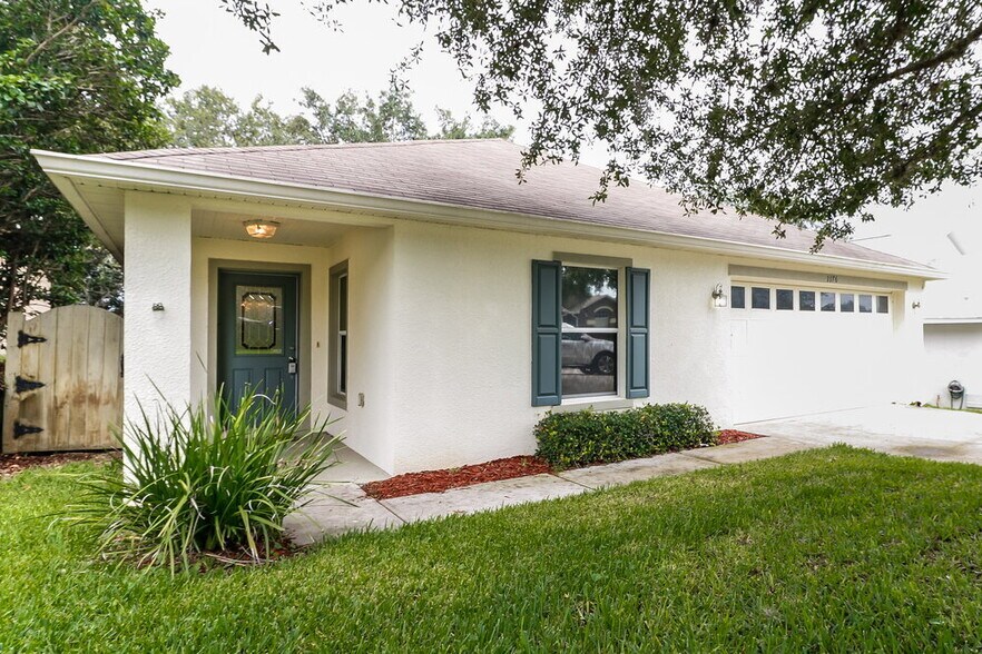 Building Photo - 1176 Stoneham Dr