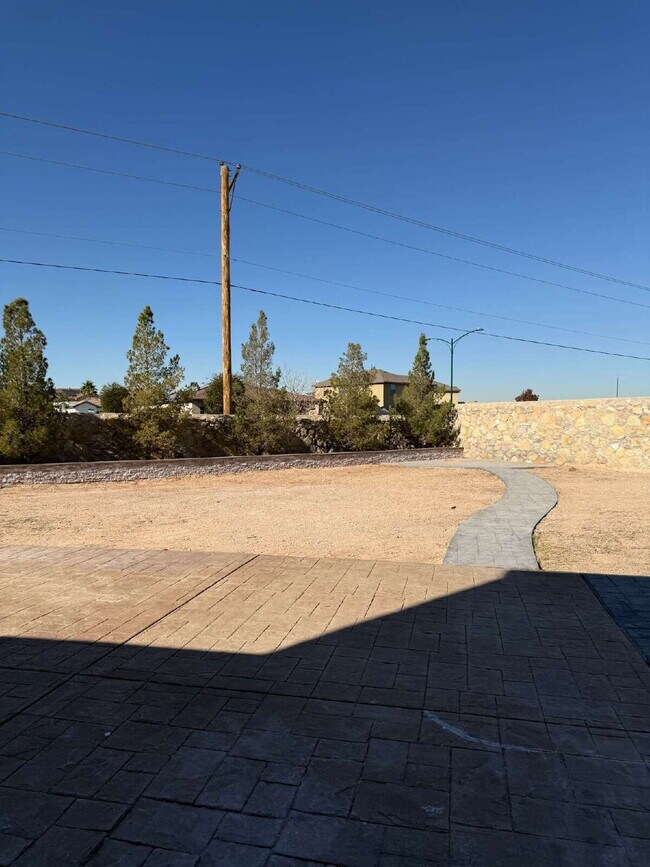 Building Photo - 3045 Woodhead