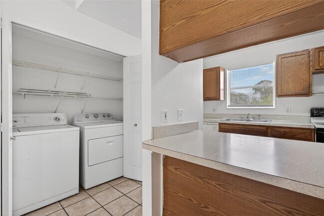 Building Photo - 170 Bowie Ln