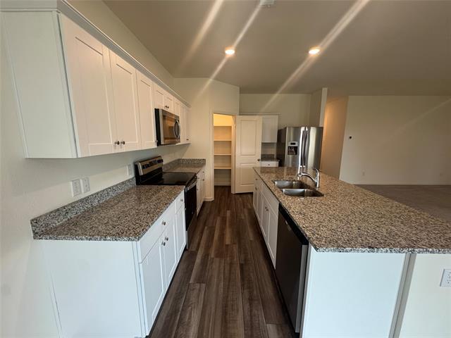 Building Photo - 8216 Hawkview Dr