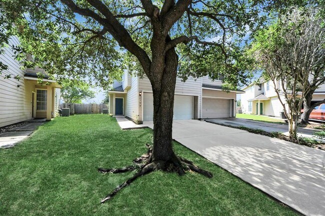Building Photo - 8763 Thistlemoor Ln