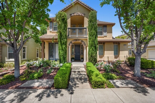 Primary Photo - Sorrento Dublin 4 bed / 3 bath, upgrades t...