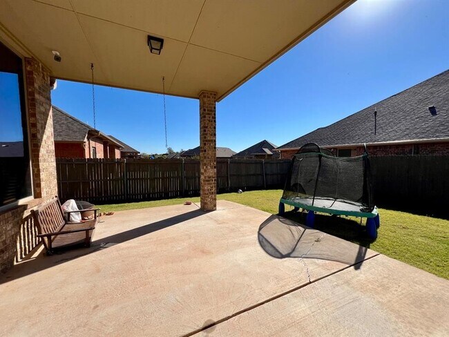 Building Photo - 11748 SW 25th Terrace