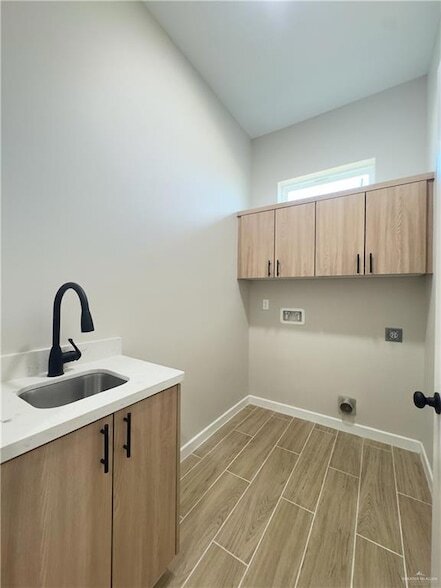 Building Photo - 1003 Durango Dr