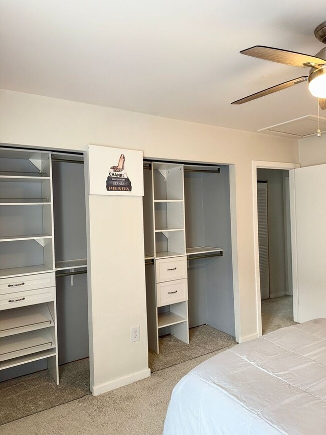 Building Photo - Modern Comfort in Sought-After Gaithersburg